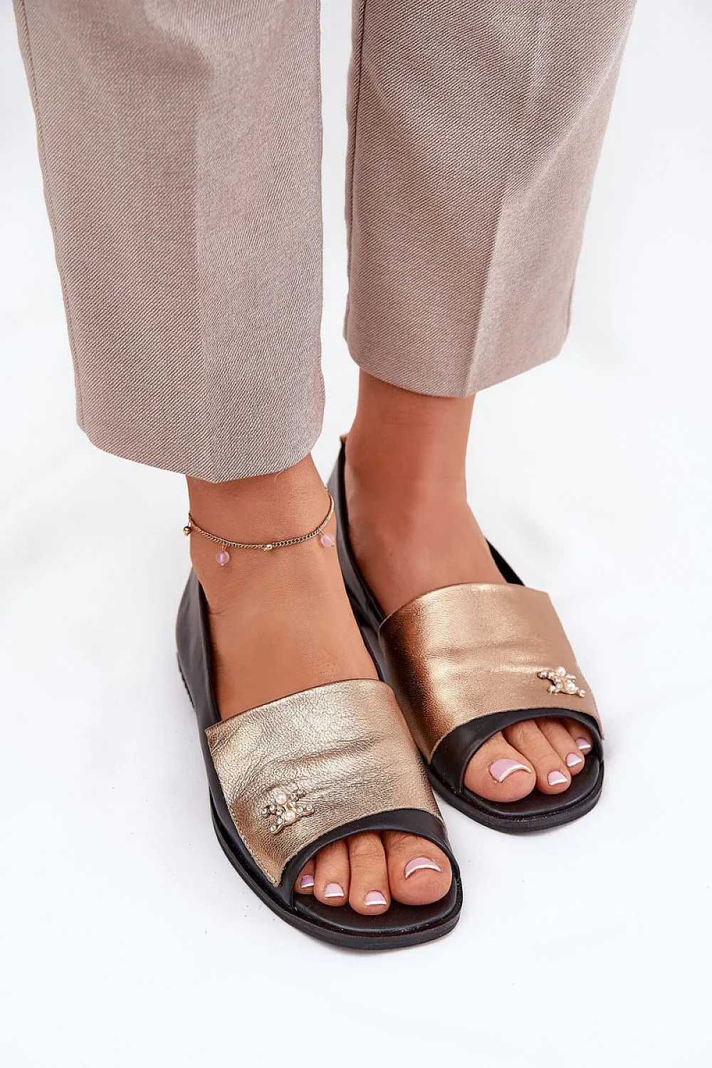 Ballet flats