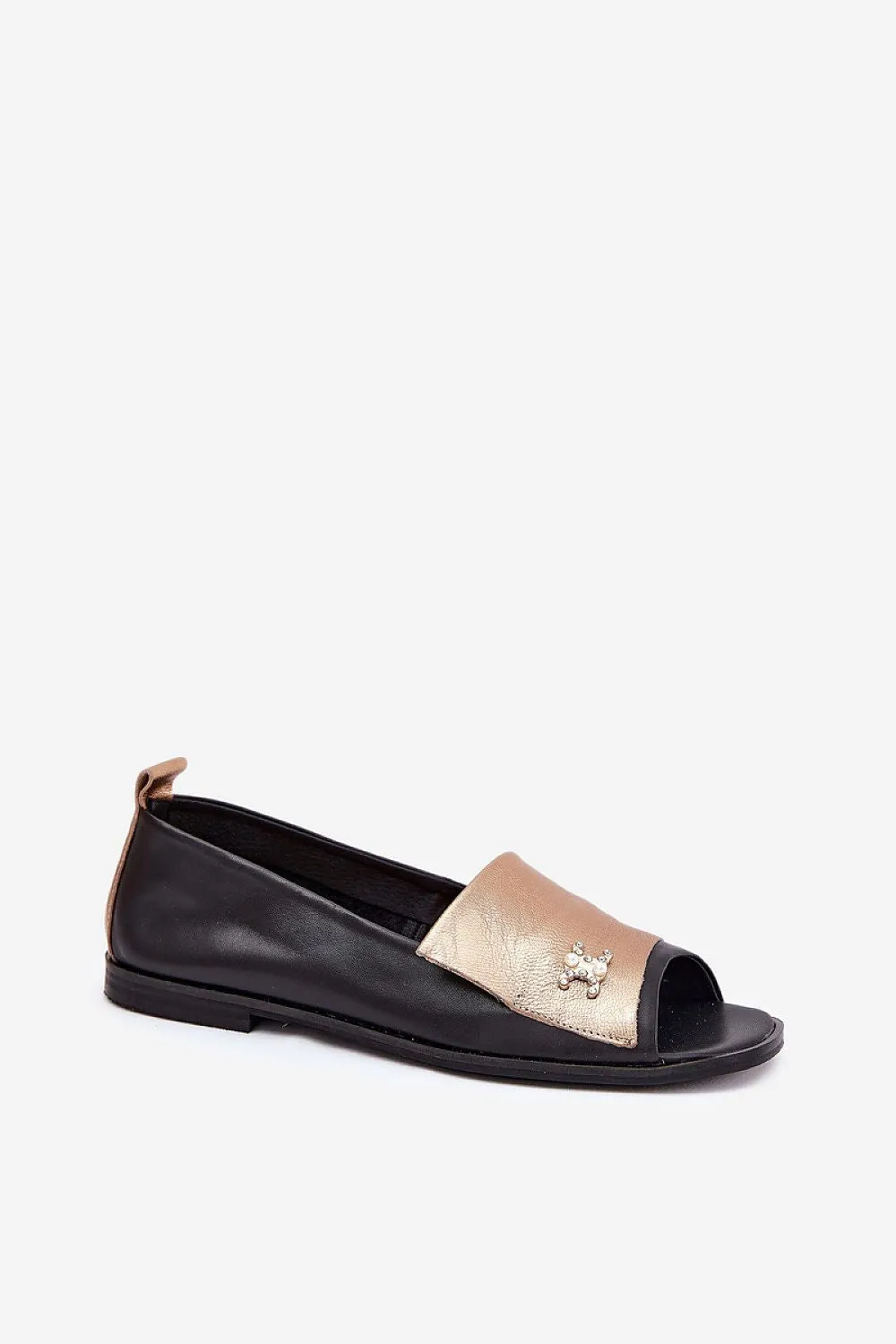 Ballet flats