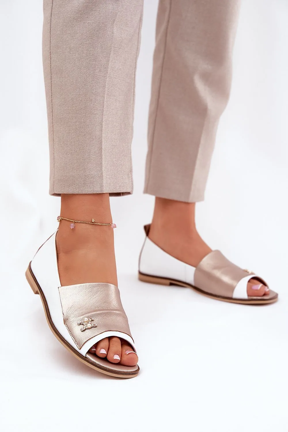Ballet flats
