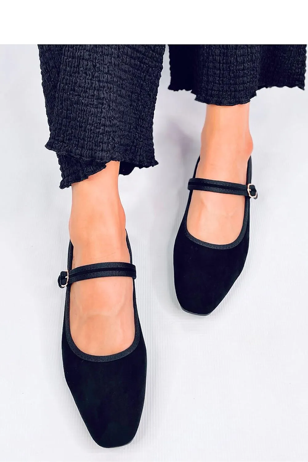 Ballet flats
