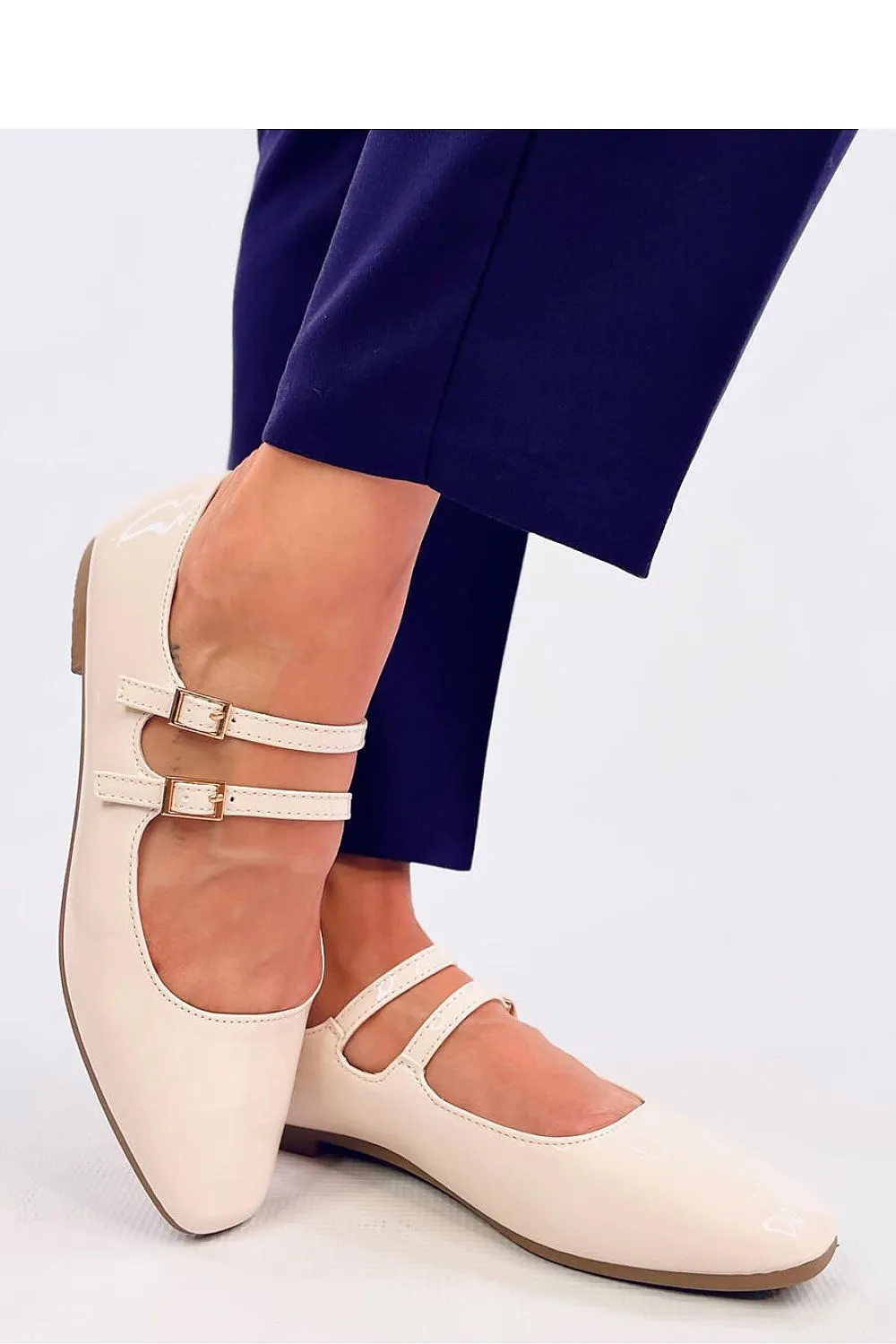 Ballet flats