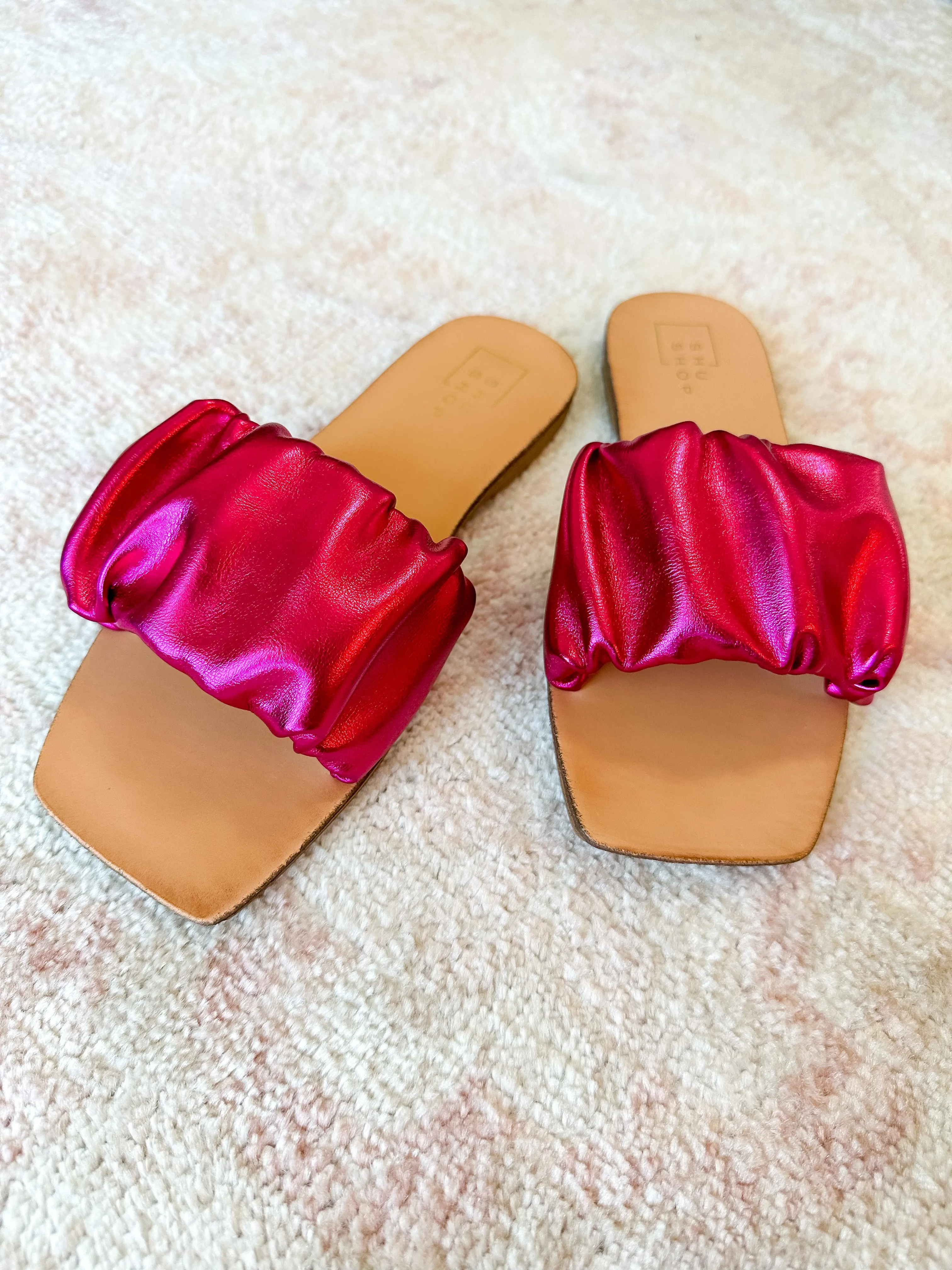 Belinda Sandal in Fuchsia