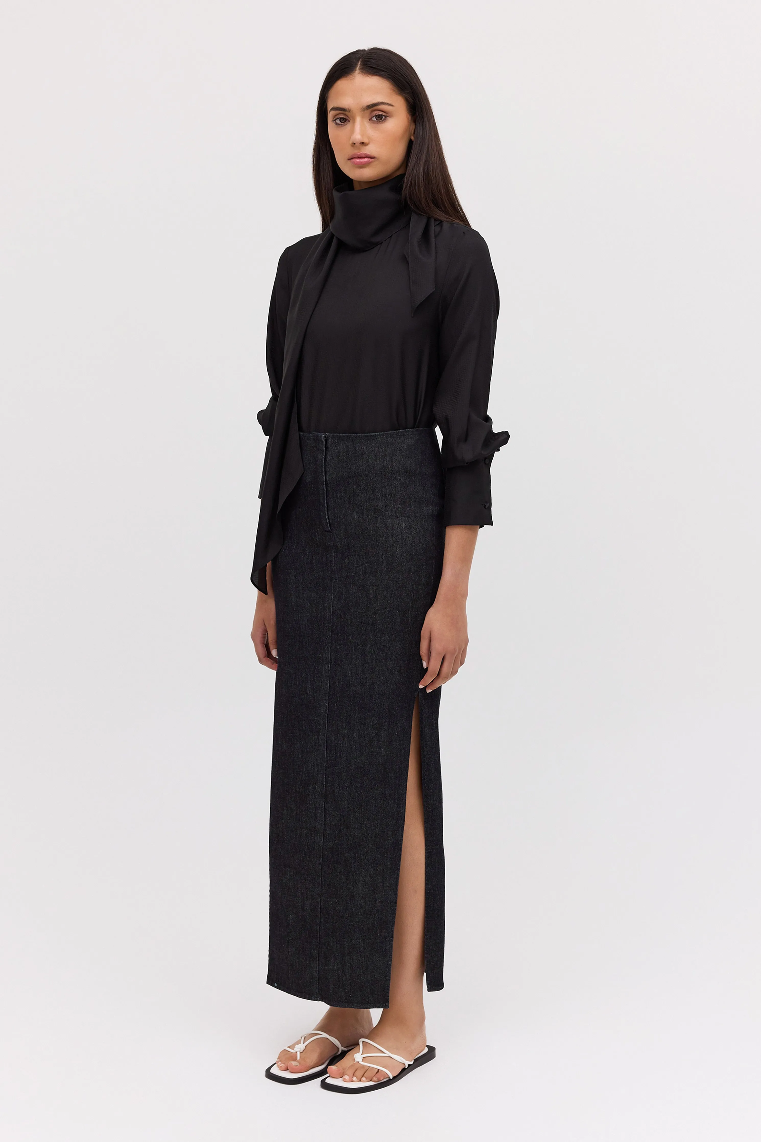 BLACK DENIM BASIS SKIRT