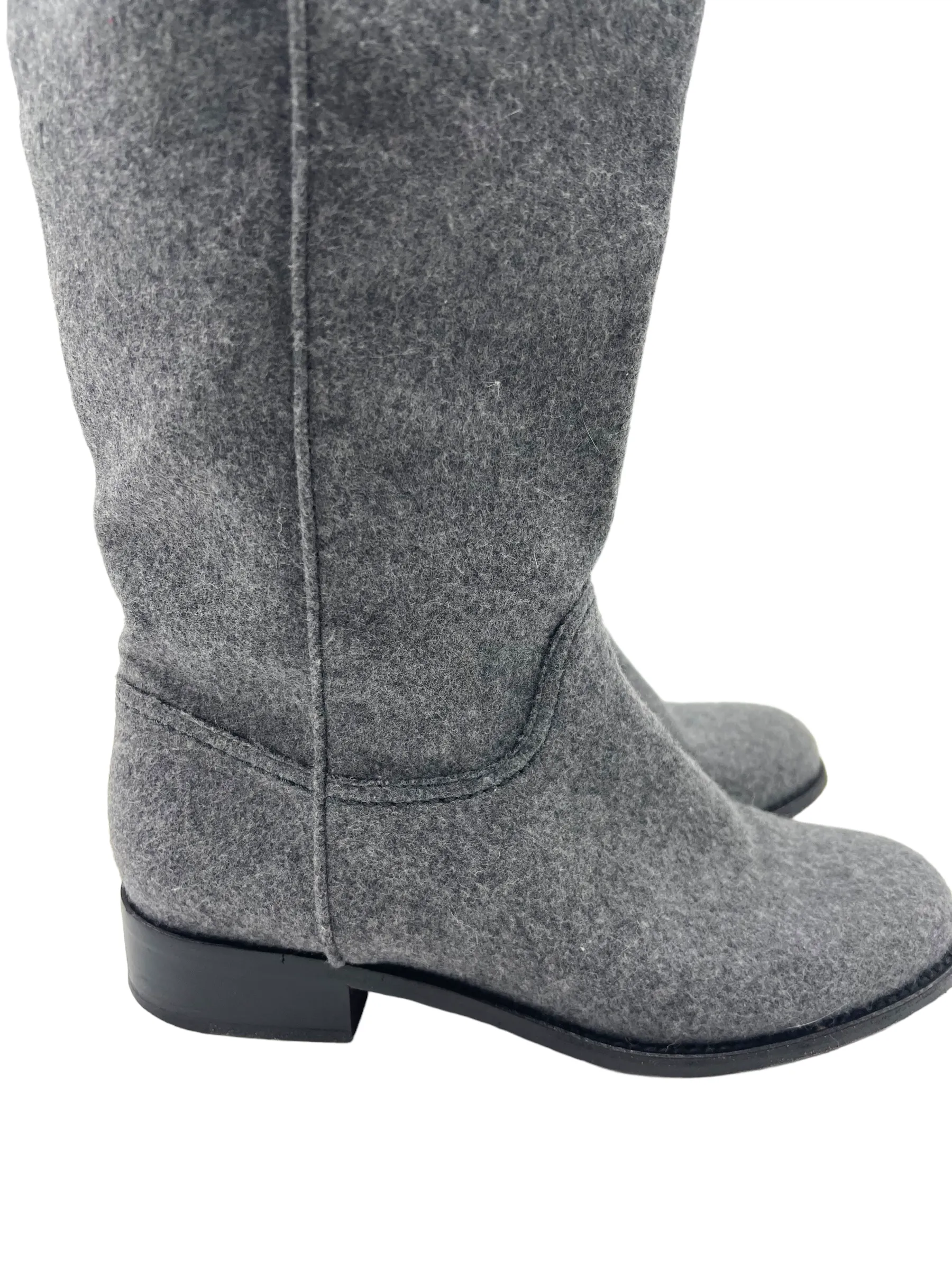 Chanel Gray Knit CC Logo Size 38 Riding Boots
