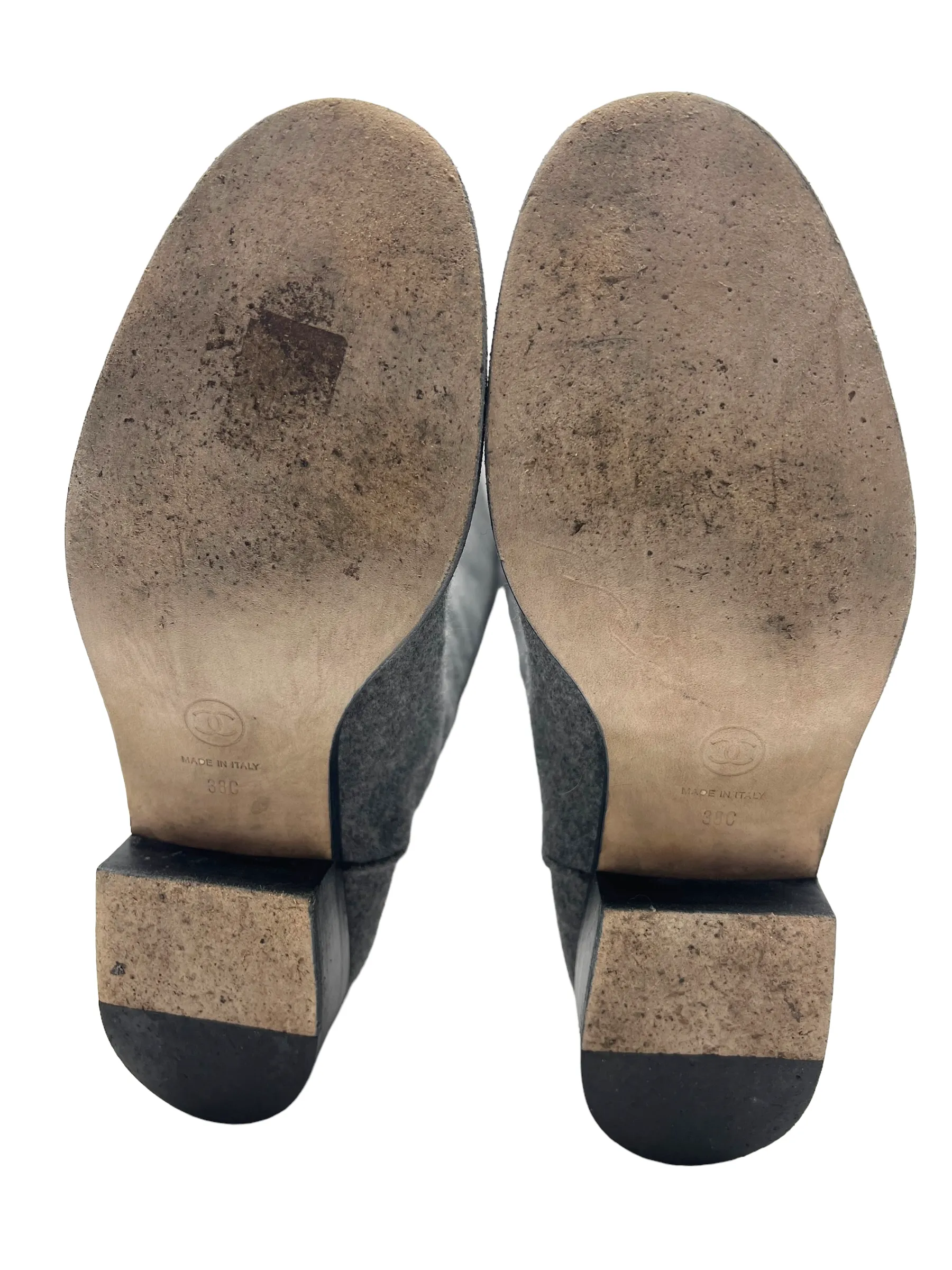 Chanel Gray Knit CC Logo Size 38 Riding Boots