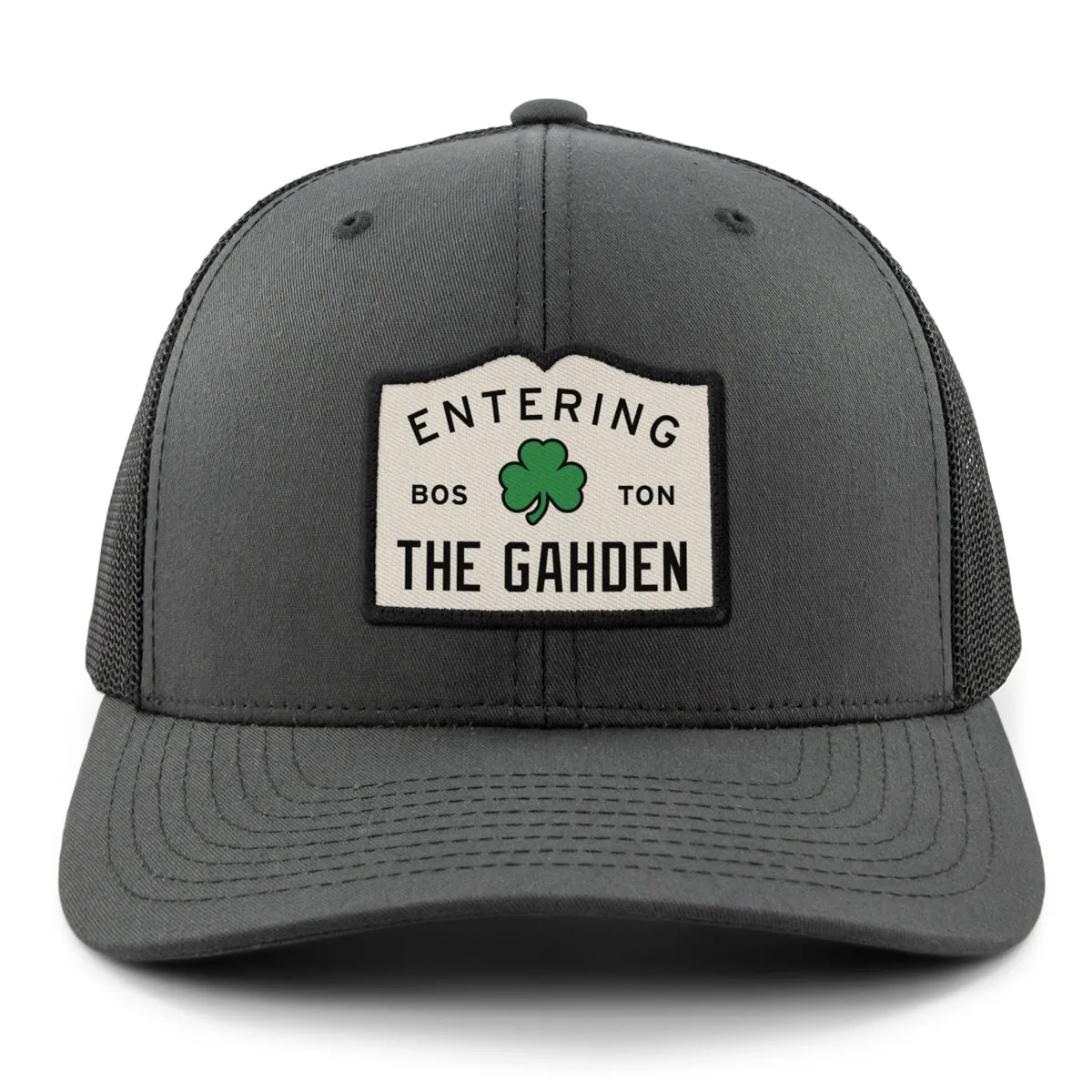 Entering The Gahden Shamrock Patch Classic Snapback Trucker