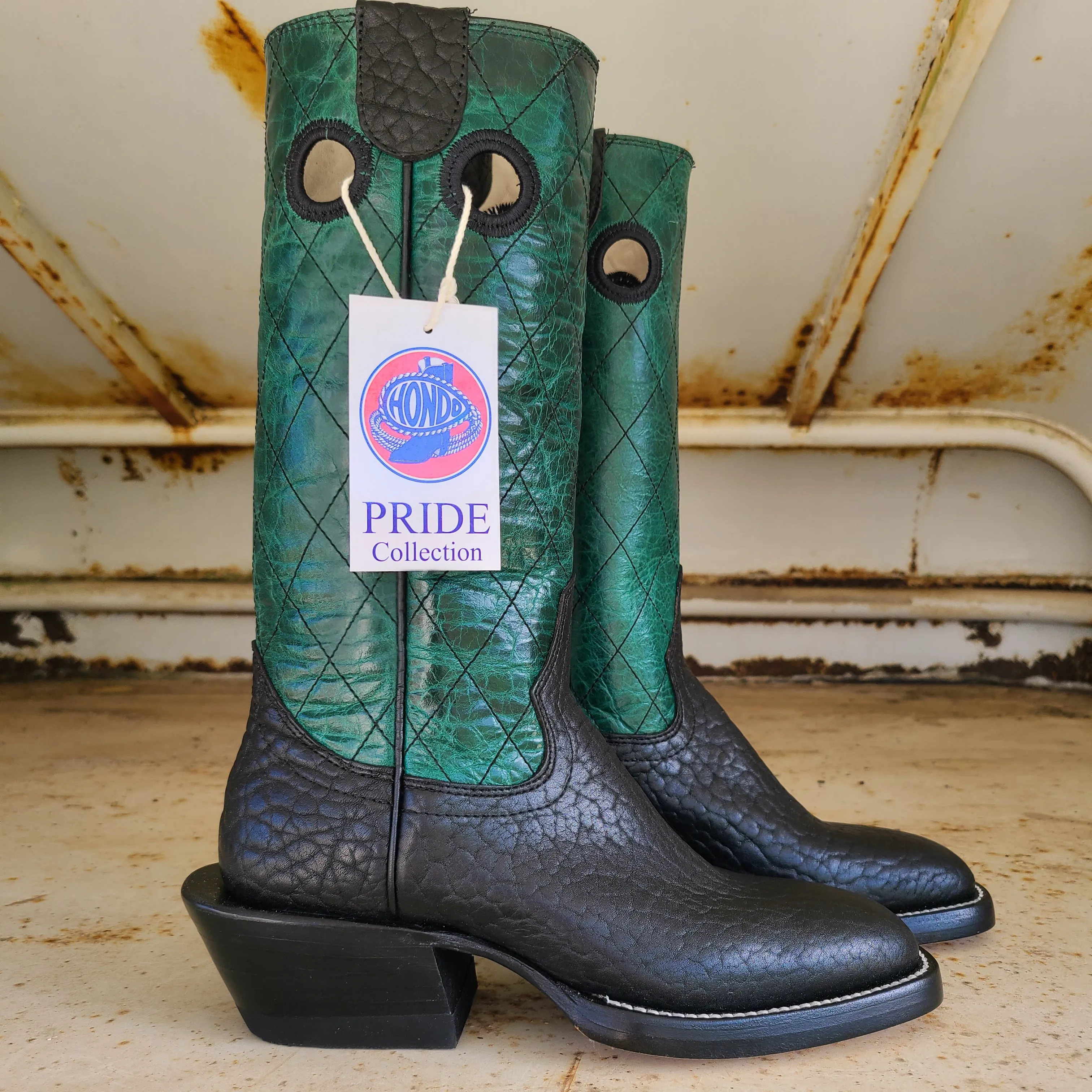 Hondo Picosa Creek Exclusive Black Bullhide w/Green Volcano - The Shamrock Boot