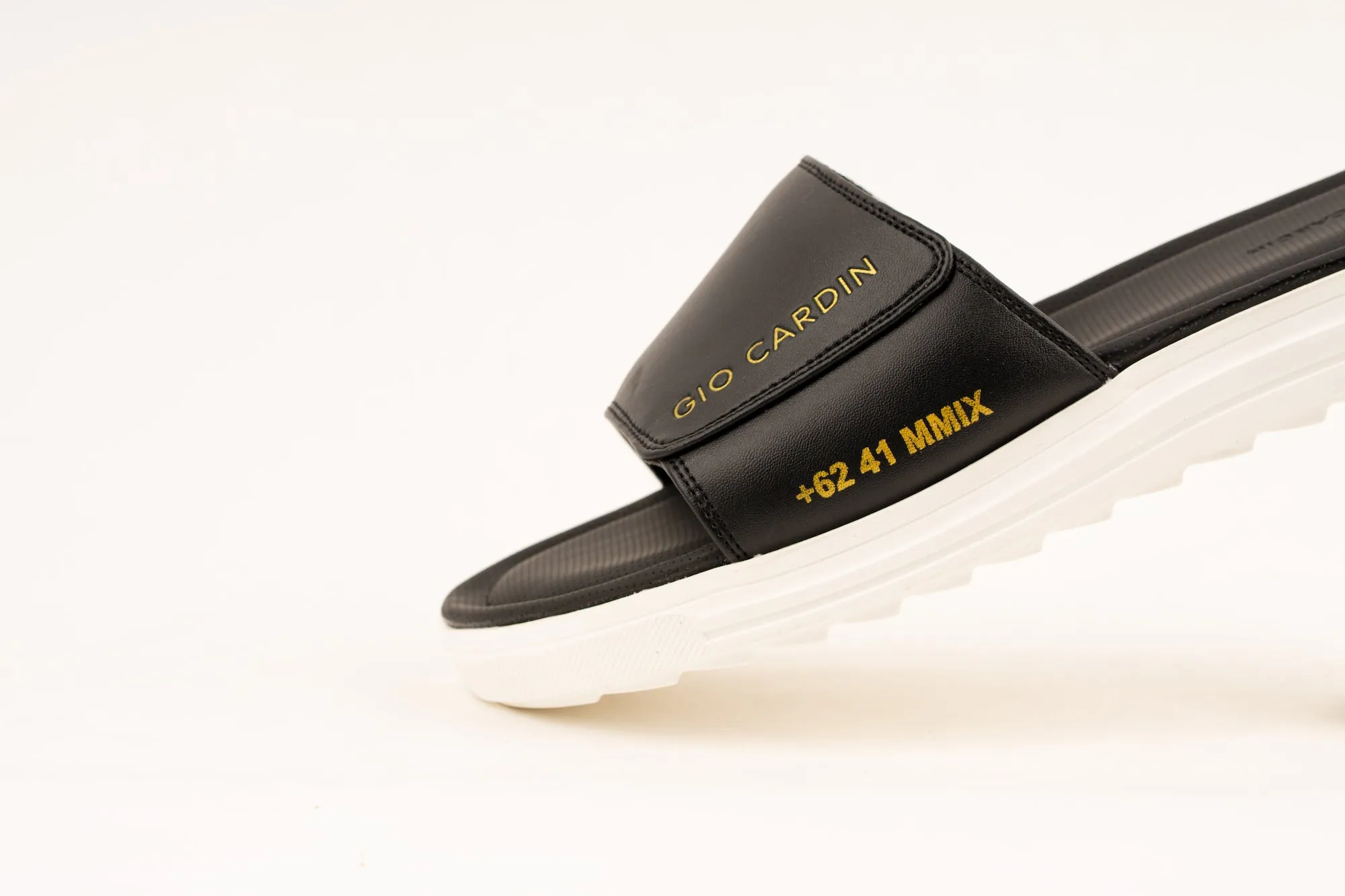 JUDE SLIDES | BLACK / BLACK / WHITE | UNISEX