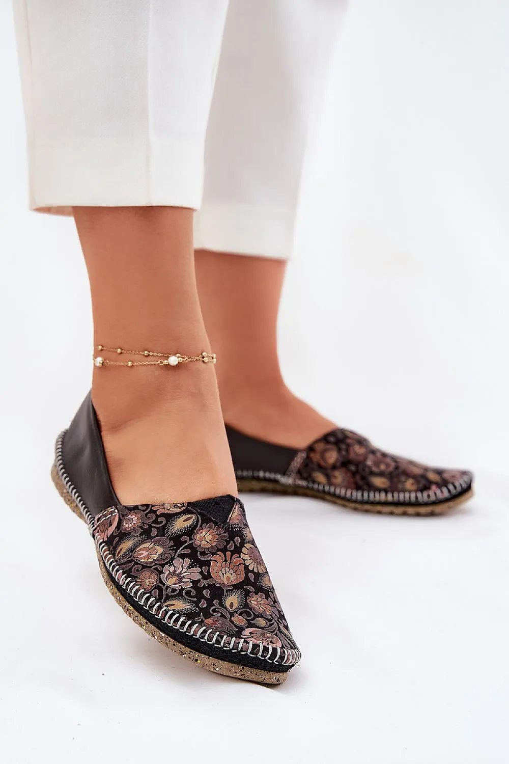 Maciejka black ballet flats