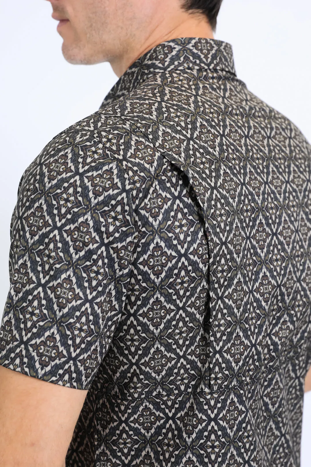 Mens Performance Western Short Sleeve Aztec Print Black/Brown Shirt