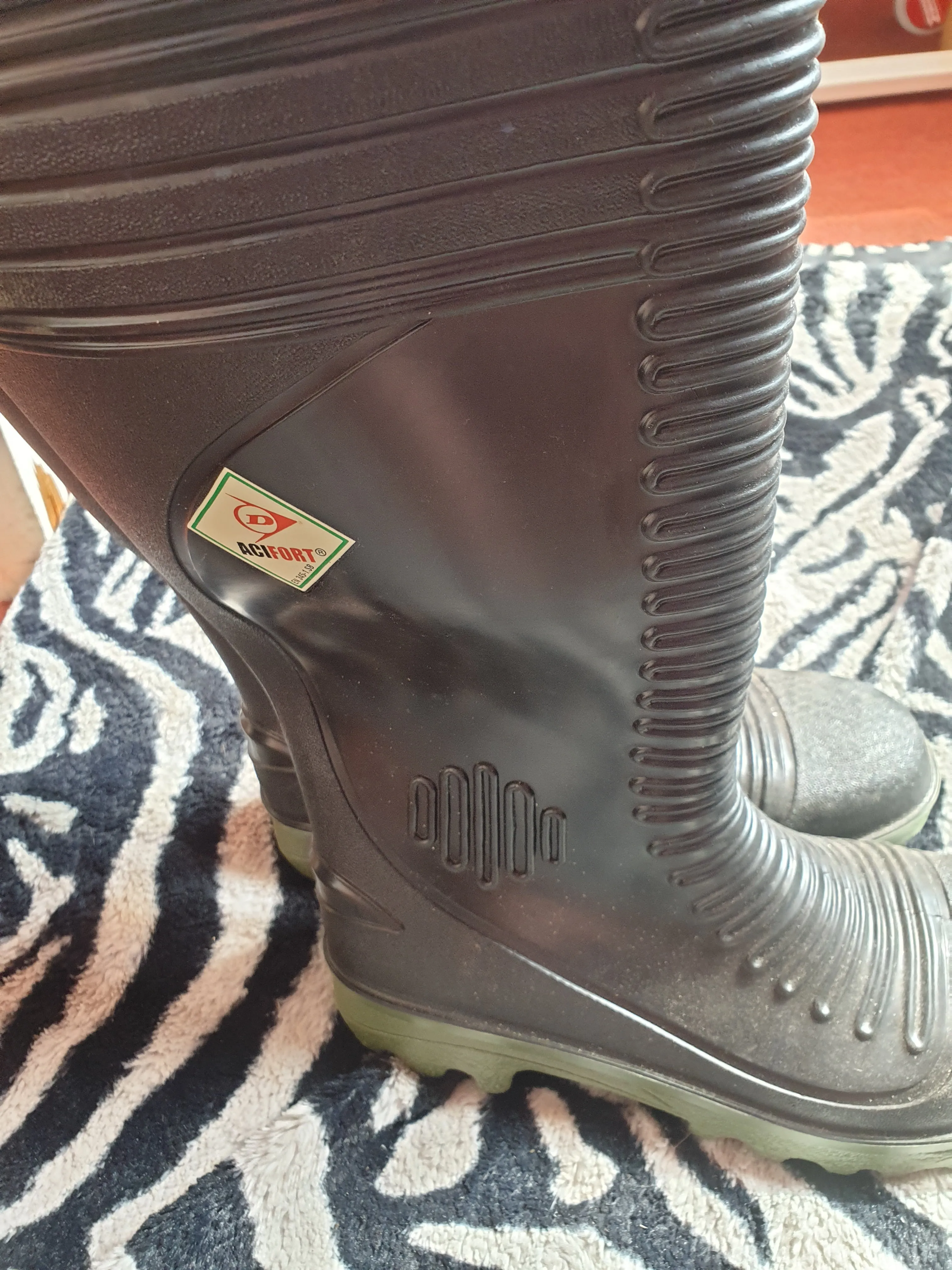 NEW Black size 7 Dunlop steel toe wellingtons FREE POSTAGE ✅