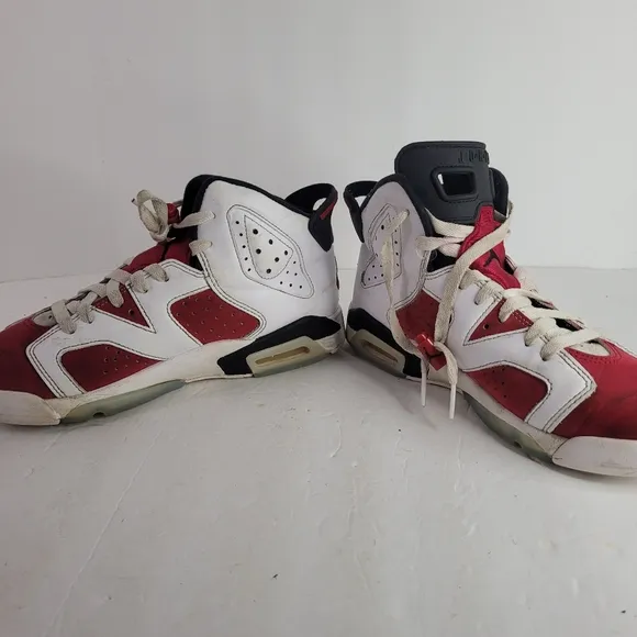 Nike Air Jordan Retro 6 Carmine 2021 Authentic Basketball Red Size 6Y