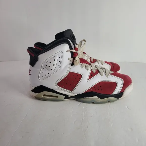 Nike Air Jordan Retro 6 Carmine 2021 Authentic Basketball Red Size 6Y