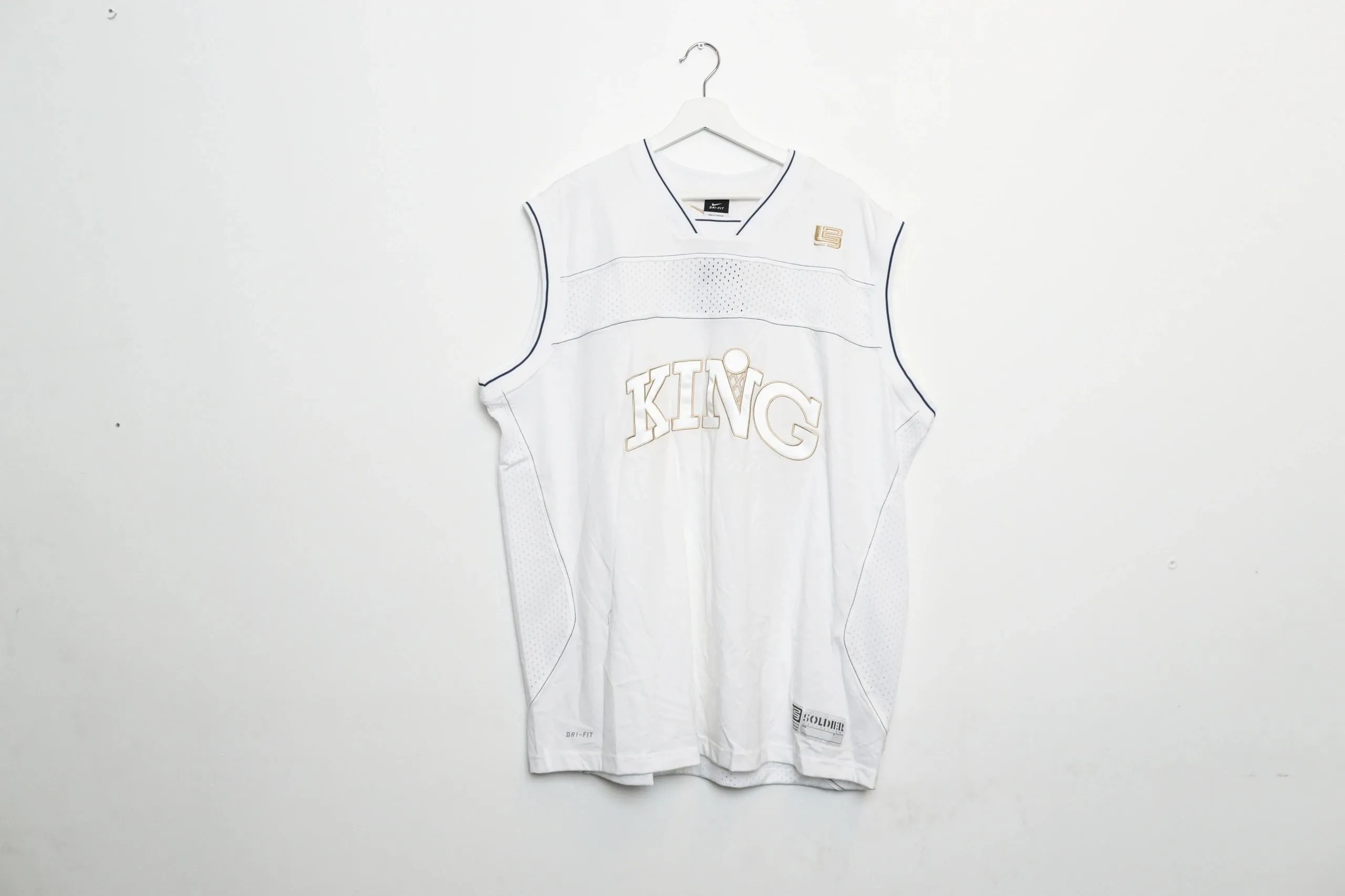 Nike Basketball Retro Lebron James Jersey White Extra Large