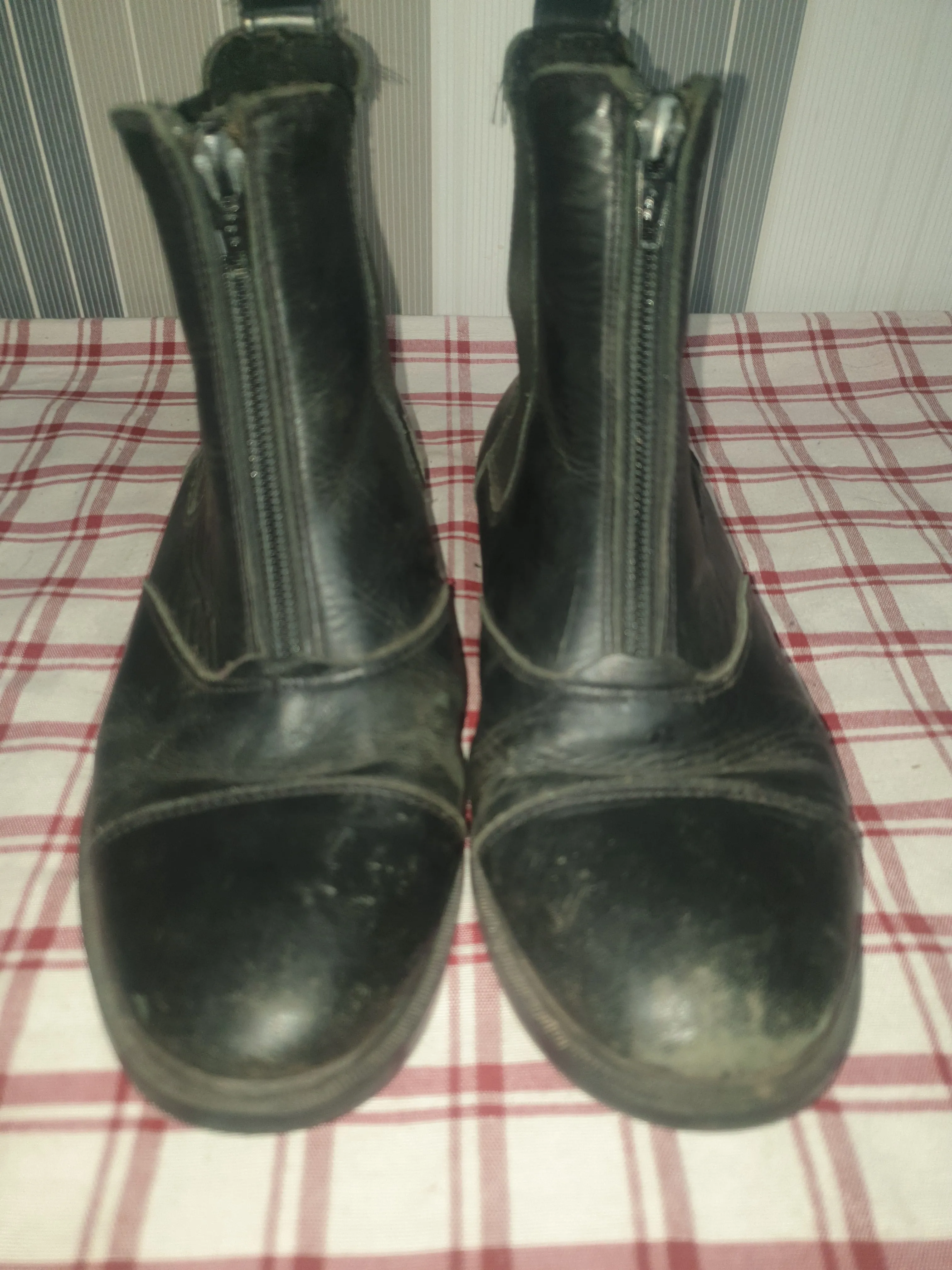 size 3 black  jodhpur boots FREE POSTAGE 🟢