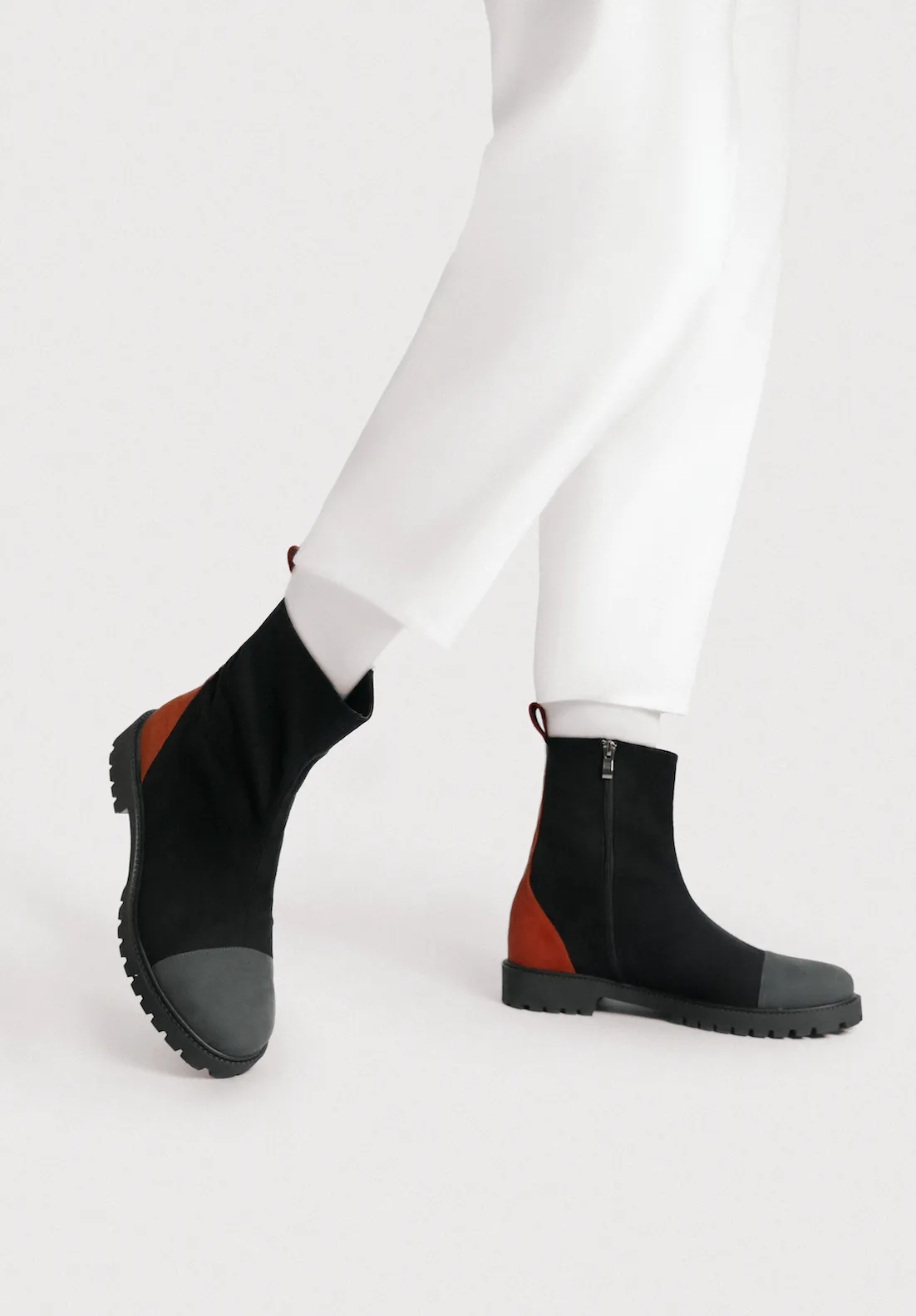 THE RAIN BOOTS