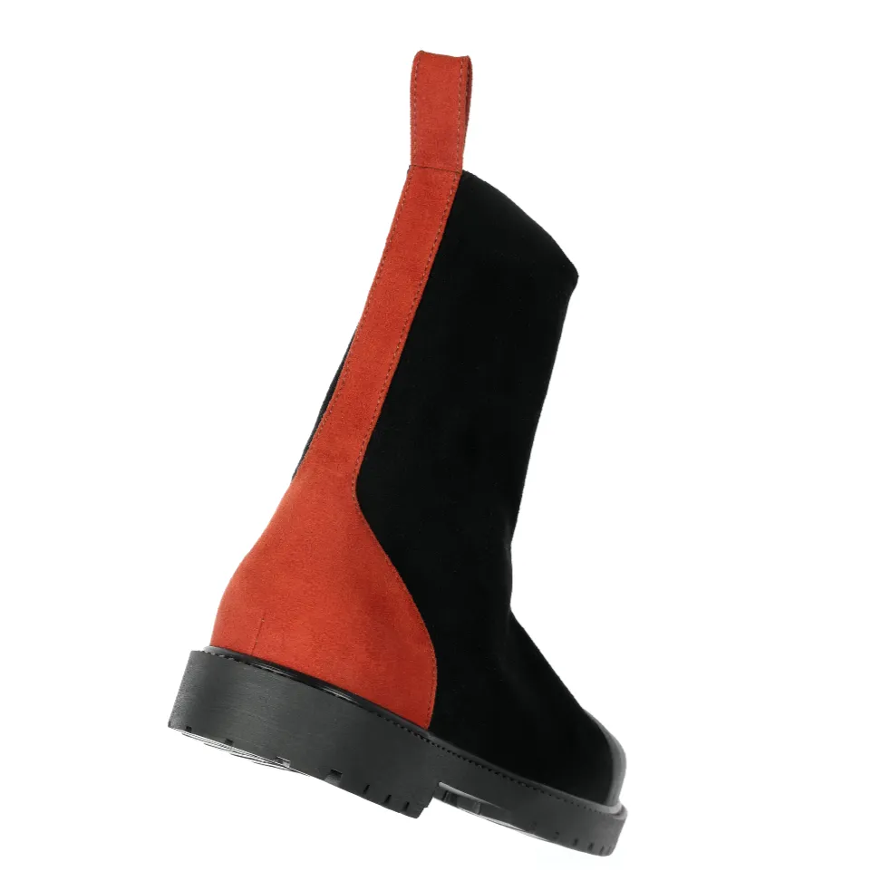 THE RAIN BOOTS