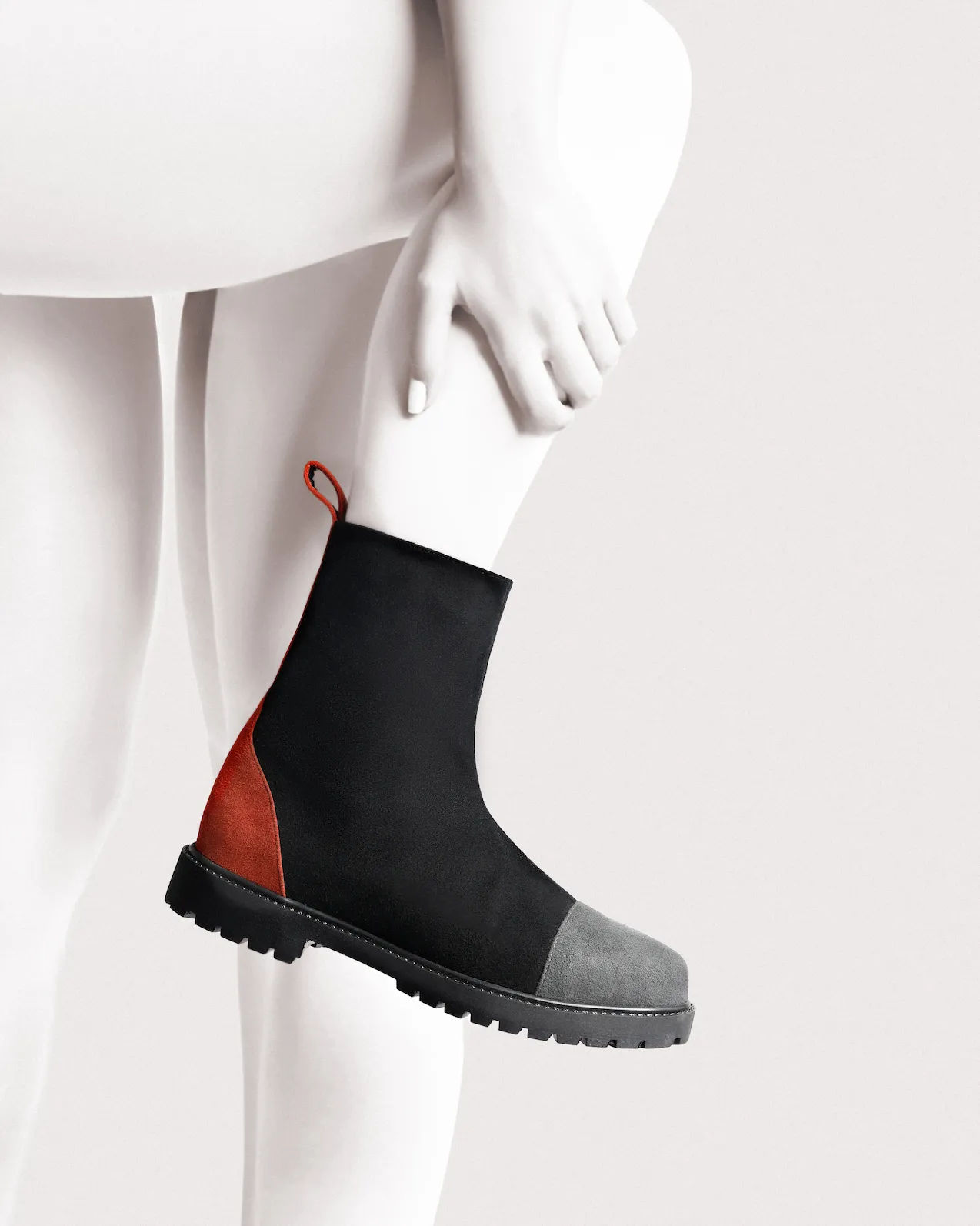 THE RAIN BOOTS